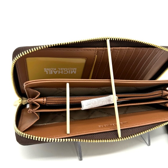 Michael Kors Large Continental Wallet Wristlet Brown Multi - Picture 8 of 9